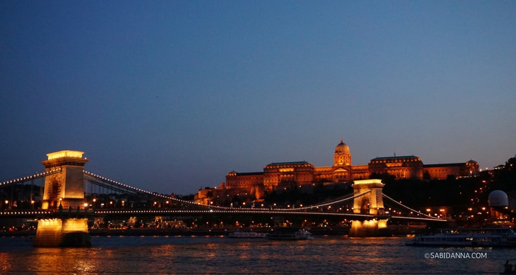 If you are planning a trip to Hungary, take note of these top 20 must-see attractions in Budapest | sabidanna.com