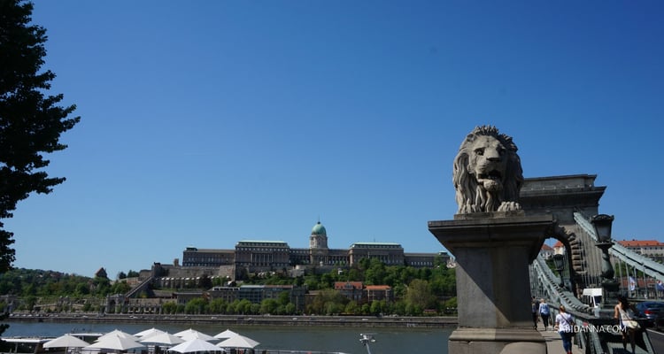 If you are planning a trip to Hungary, take note of these top 20 must-see attractions in Budapest | sabidanna.com