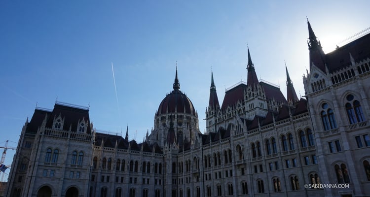 If you are planning a trip to Hungary, take note of these top 20 must-see attractions in Budapest | sabidanna.com