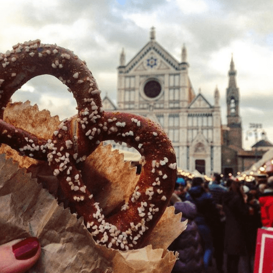 Mercatini di Natale Firenze 2018 dal blog di sabidanna.com. Scopri dove e quando vivere la magia del Natale a Firenze.