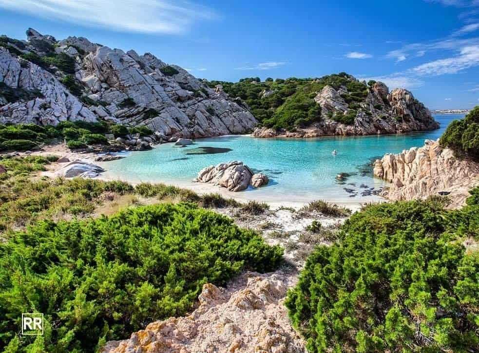 Sardegna in catamarano: alla scoperta dell'Arcipelago della Maddalena. Dal blog di Sabina D'Anna - sabidanna.com #travel