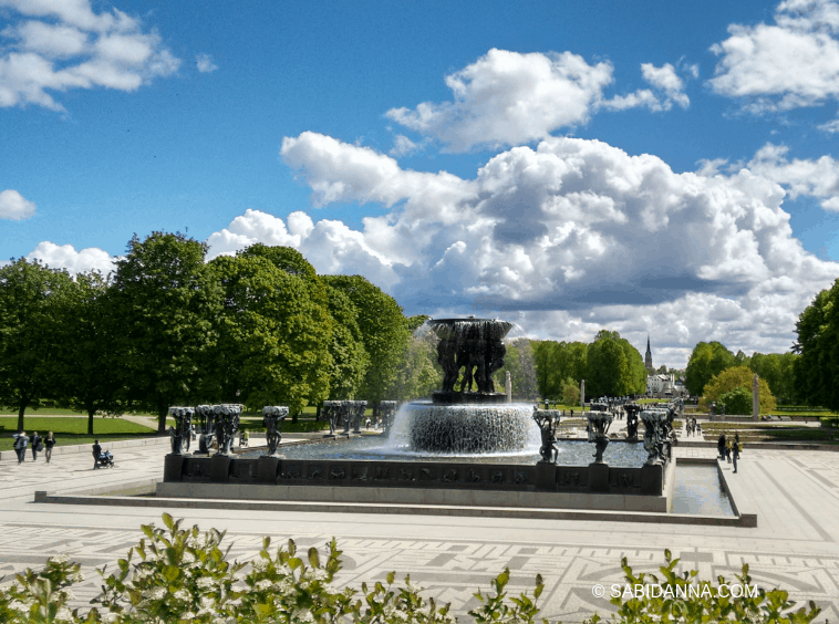 Parco Vigeland, Oslo. Il parco delle sculture più grande al mondo. Dal blog di viaggi di Sabina D'Anna - sabidanna.com