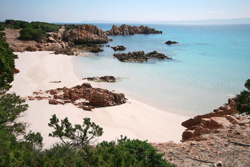 Sardegna in catamarano: alla scoperta dell'Arcipelago della Maddalena. Dal blog di Sabina D'Anna - sabidanna.com #travel 